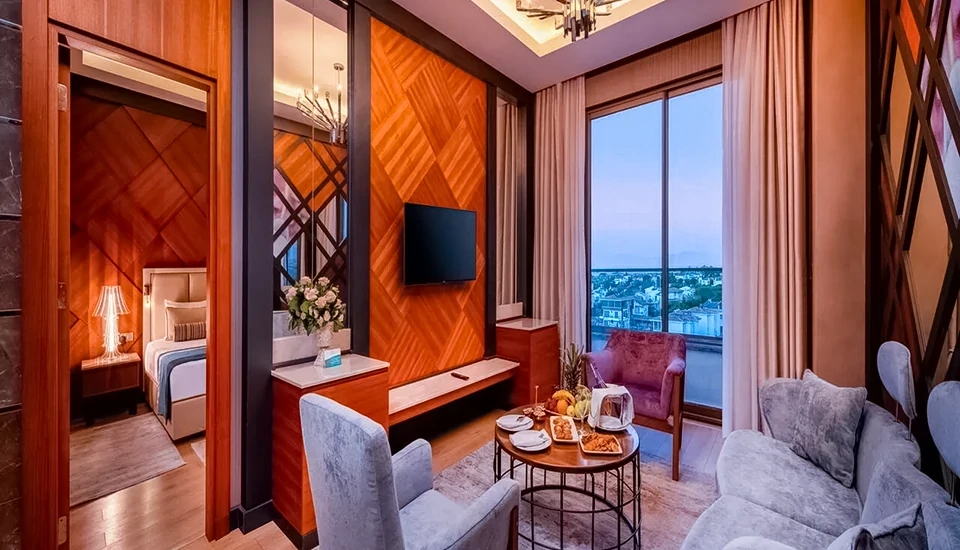 سنسیتیو پریمیوم بلک آنتالیا